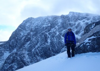 Many climbers on the hil